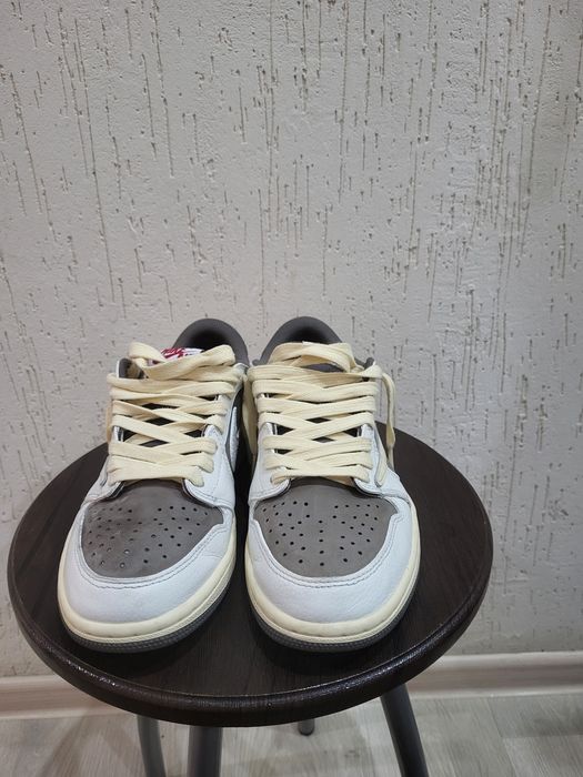 Продам кроссовки Nike