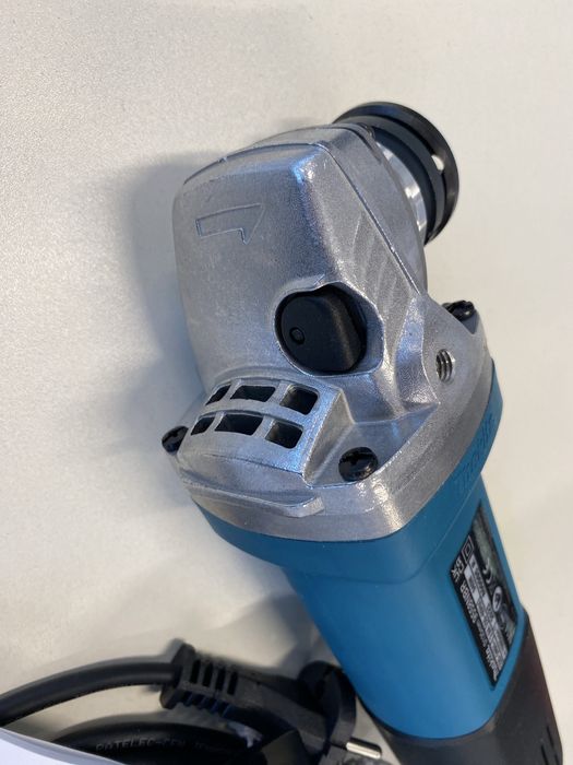 Ъглошлайф Makita 9558NBRZ 125 mm 840 W
