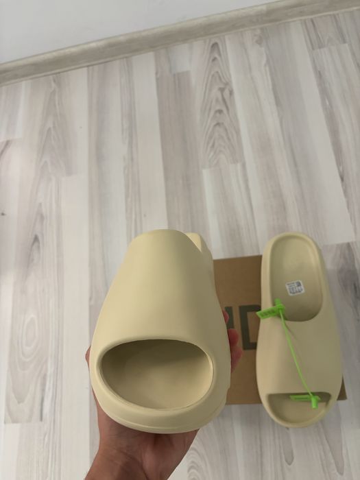 Adidas Yeazy Slide