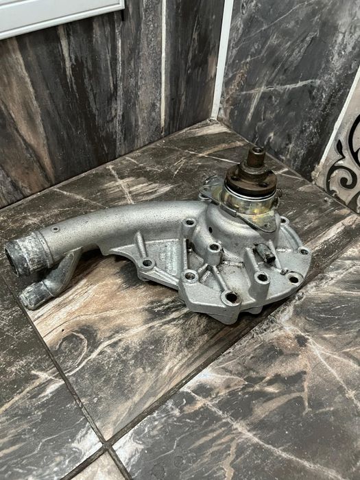 Продам запчасти на Мерседес