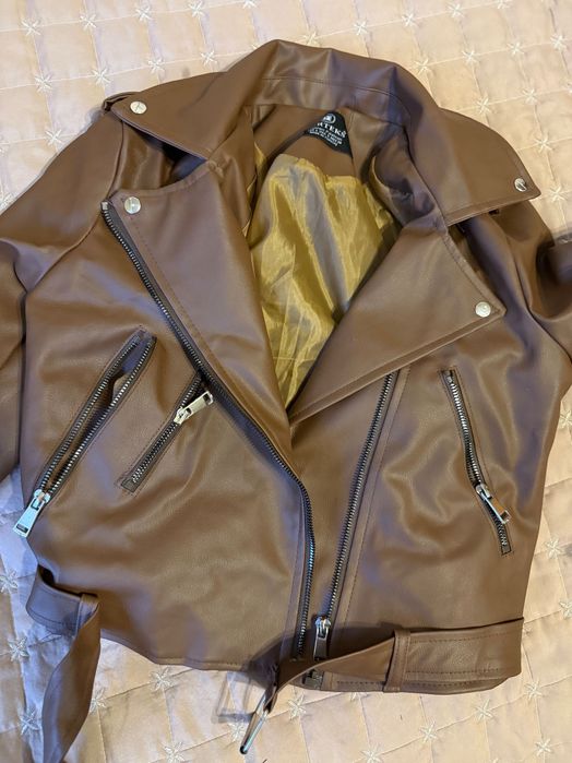 Кожено кафяво яке