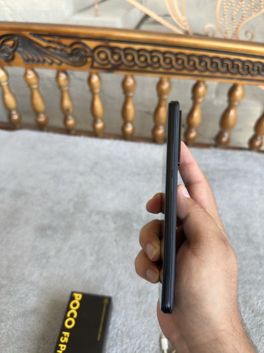 Poco f5 pro 12+12/512 gb ideal