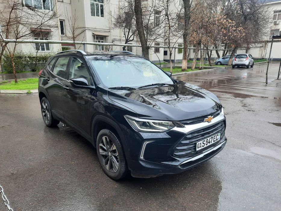 Продаю Свой автомобиль марки Шевроле Tracker premier