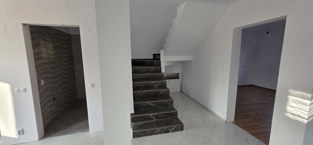 Casă P+1 de vânzare – Ștefănești, 200 m baza sportivă Marcea