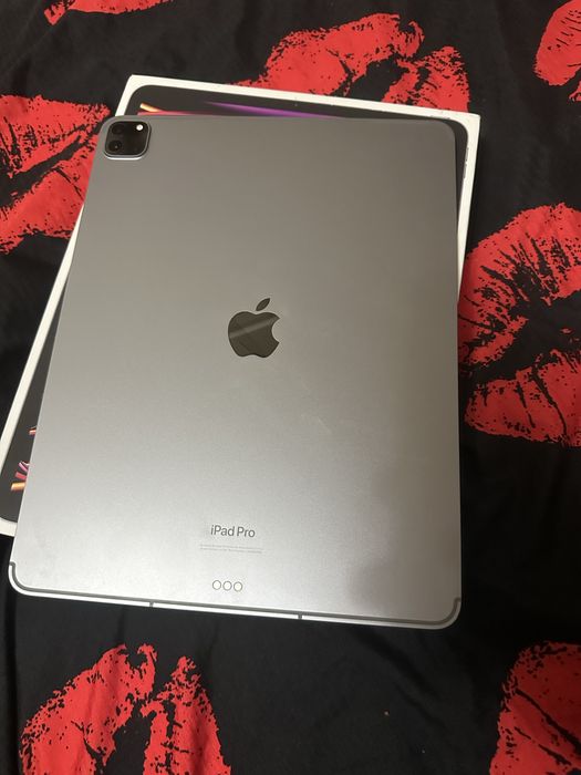 Ipad m2, 12.9, 6 поколение