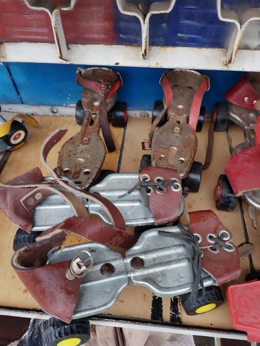 Ретро ролкови кънки от соца