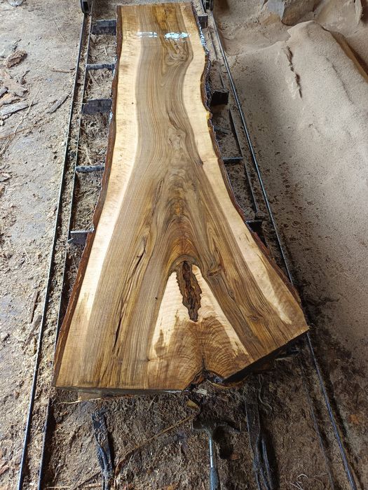 Cherestea frasin,stejar și nuc