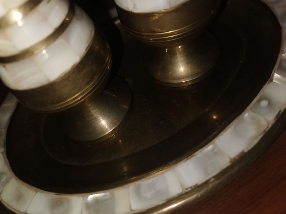 Антикварен Комплект месингови и седефени солници и пиперници