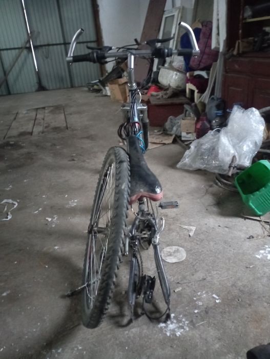 Велик Battle қара түс