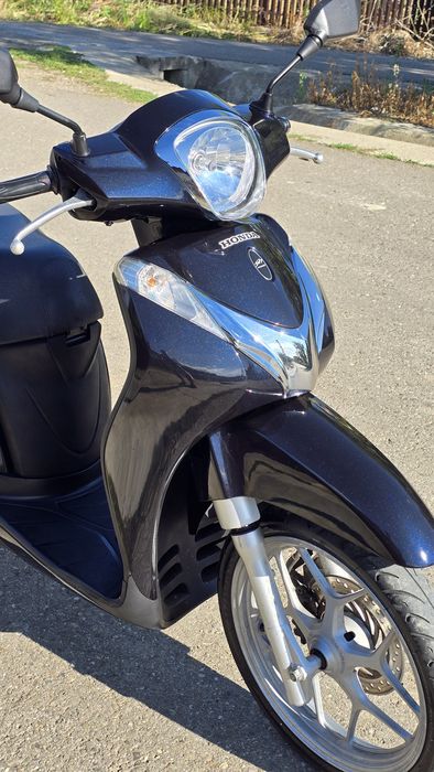 Scuter Honda SH mode 125 / 2015 / inmatriculat Ro