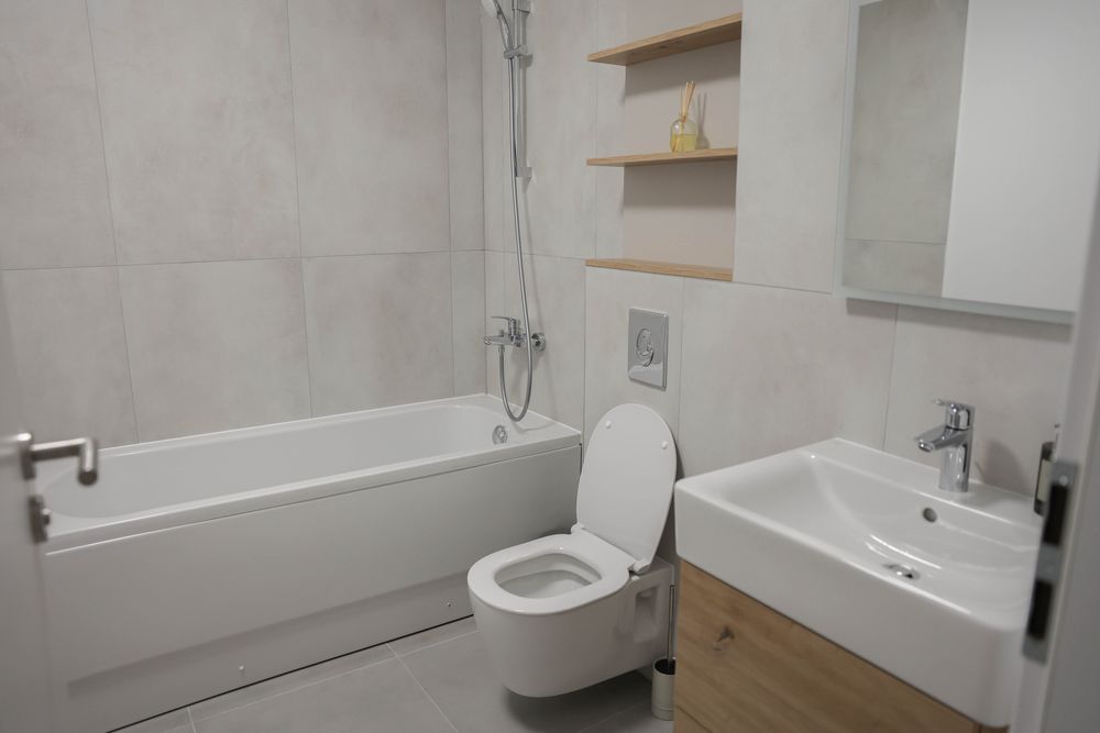 Apartament 2 camere | PRIMA ÎNCHIRIERE | Scala Cetate Oradea | Parcare subterană