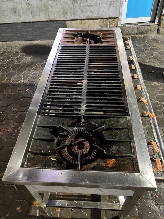 Продам газовую плиту