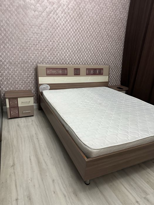 Кровать двуспальная с матрацом Розали