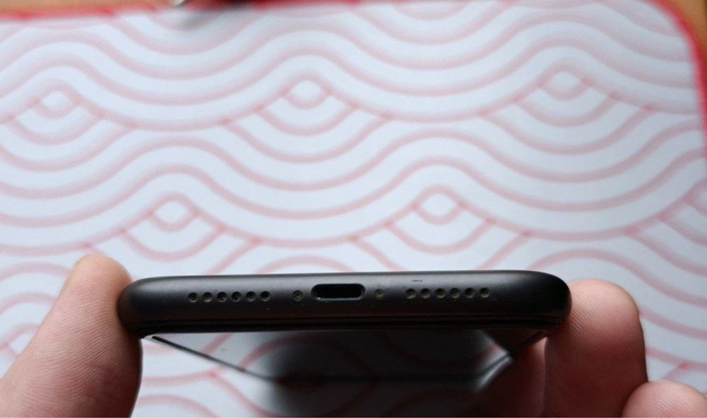 Продаю 11 Iphone 64гб черного цвета