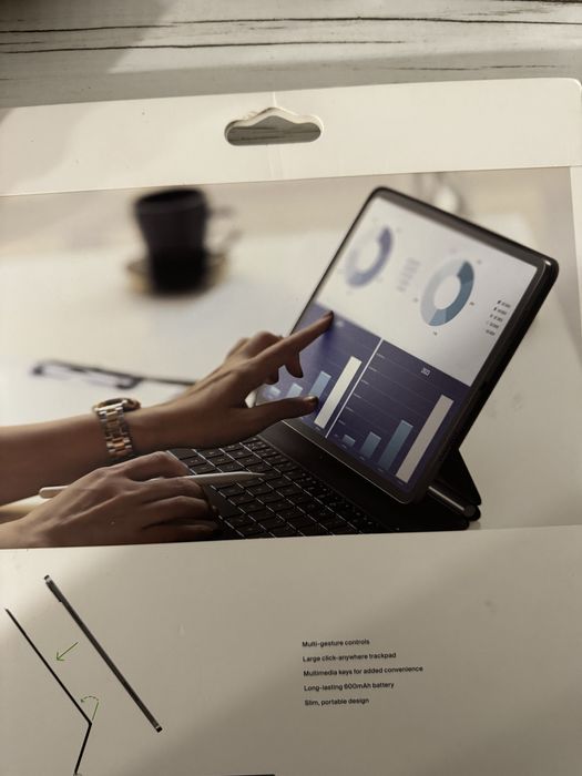 Vand tastatura pentru tableta ipad