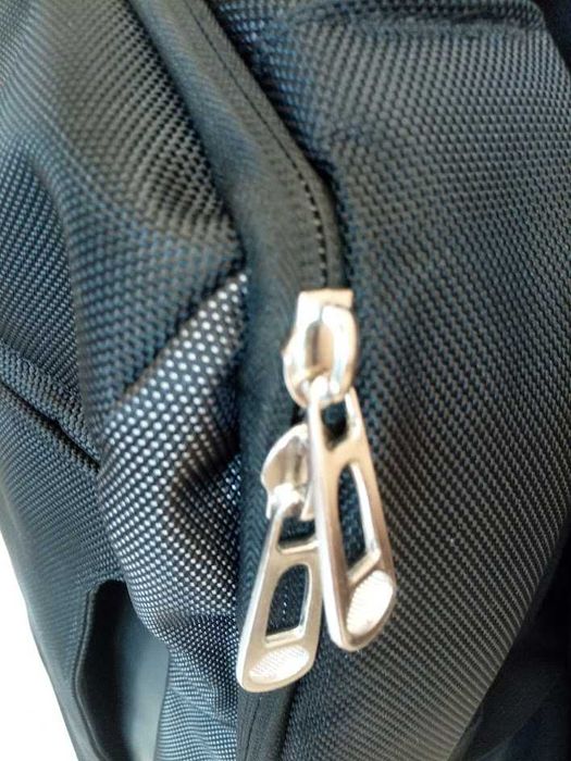 Здрава раница за лаптоп 17 "