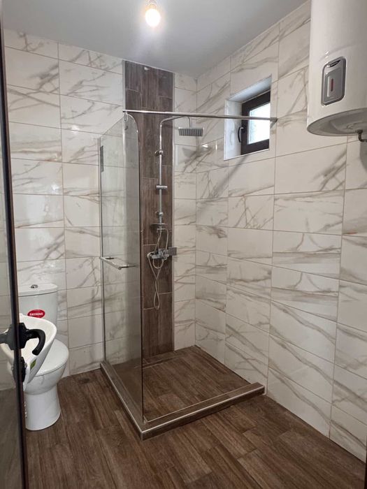 Двуетажна къща с двор в с.Ливада, до Бургас