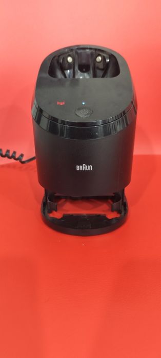 Statie curățare igienizare Braun