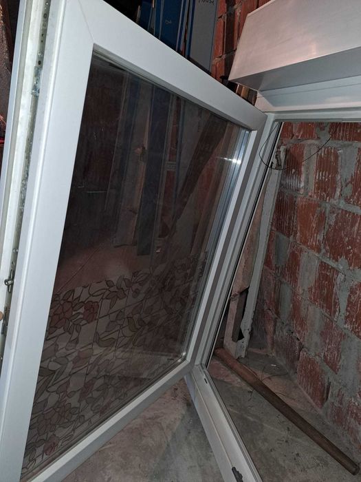 Geam termopan PVC / L = 2000mm, h = 1200mm, caseta jaluzea 200mm