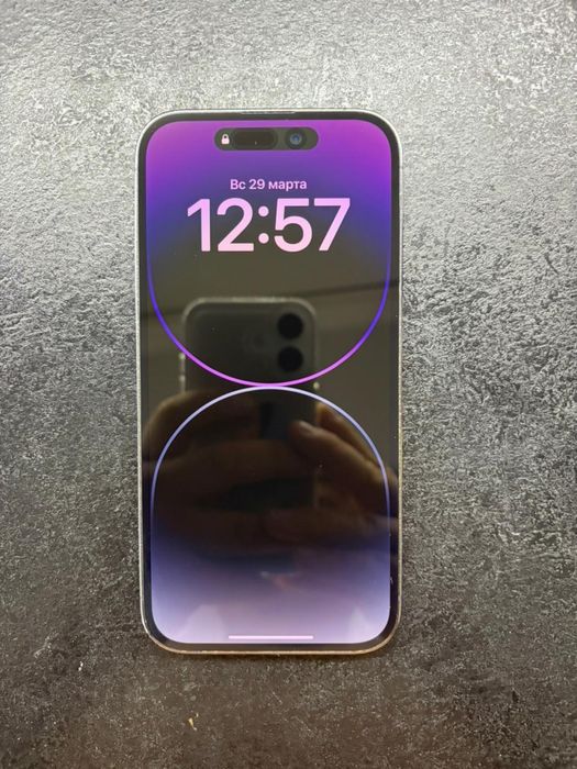 Продам Айфон 14 про