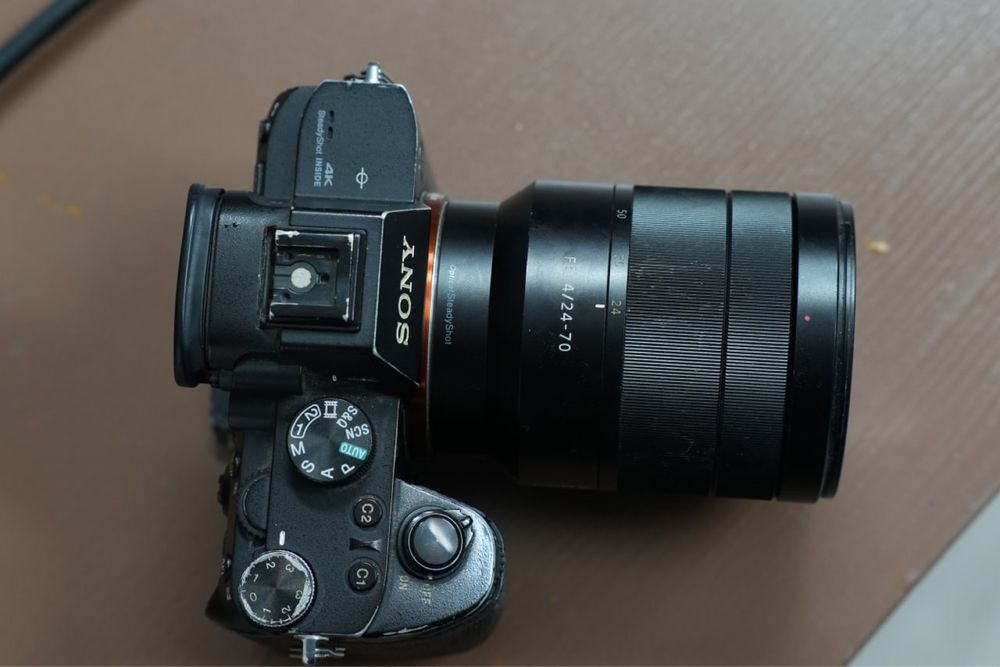 Продам sony a7 lll обьектив  24-70
