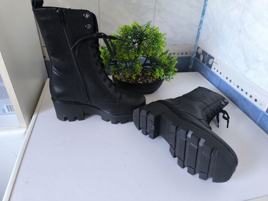 Боти от естествена кожа