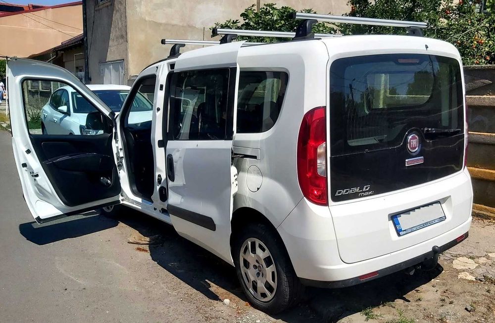 Fiat Doblo Maxi 5 locuri 49000 km la 12850€ . Istoric reprezentanță la zi. Fără daune/Uzură!