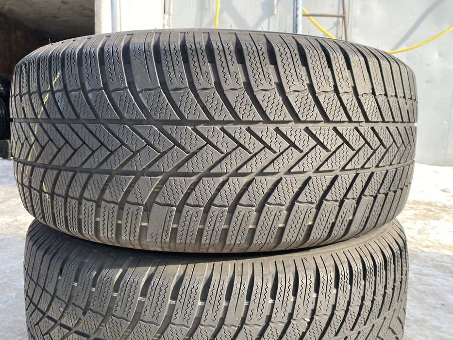Шины 255/55/19 пара бу бриджестоун