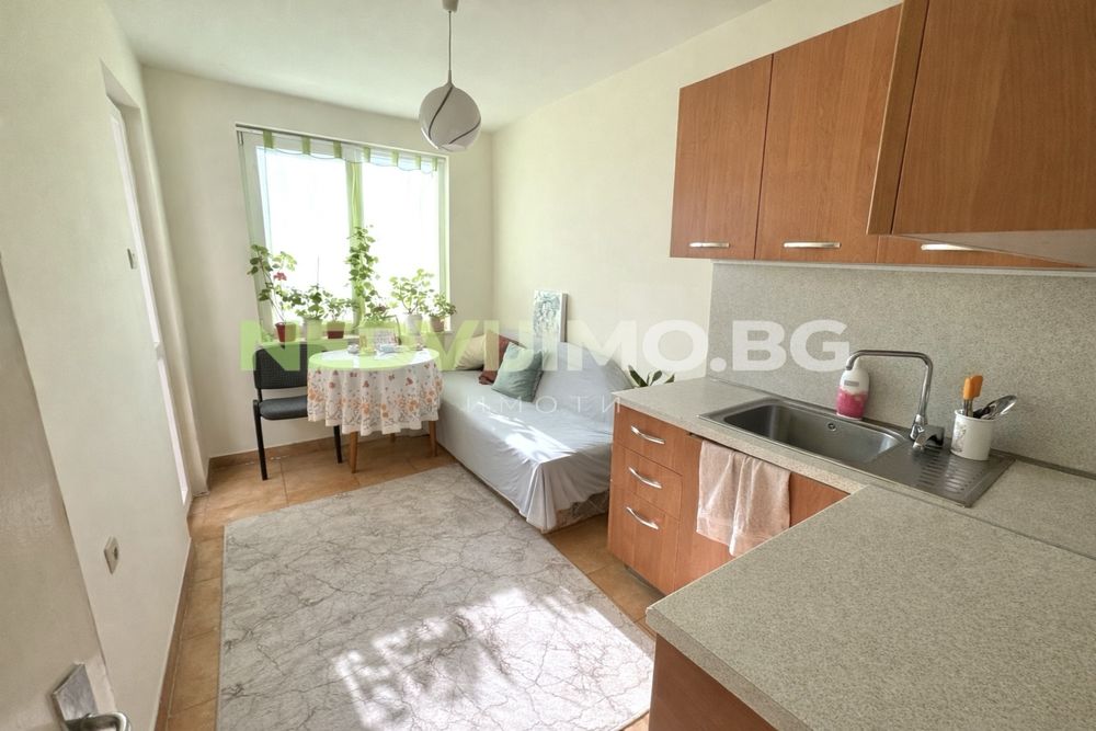 Продава се Двустаен апартамент в Варна, Централна поща - 50 кв.м за 1816 €/кв.м - Снимка #2