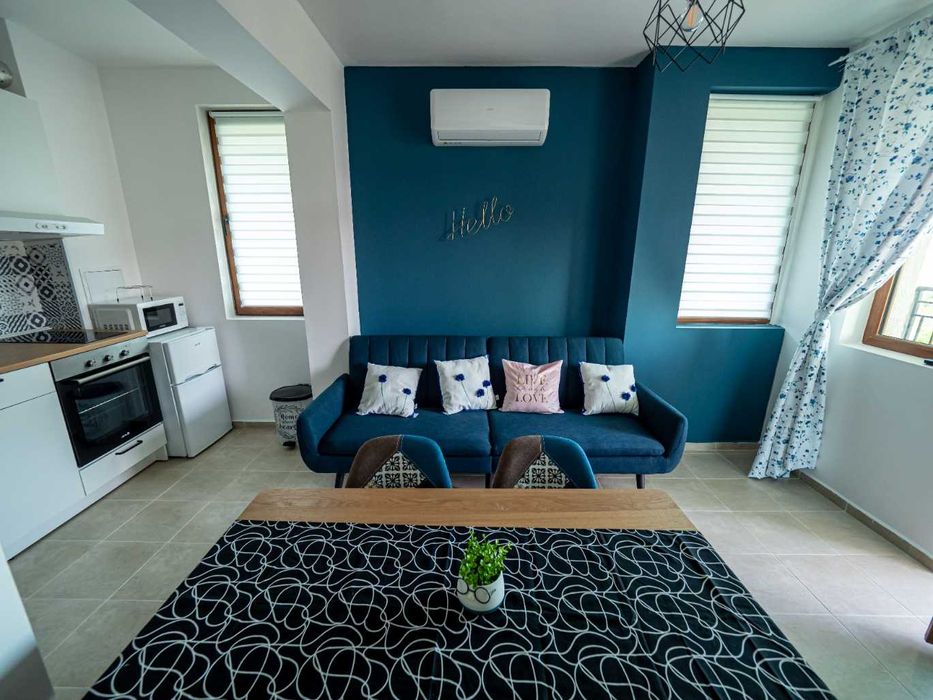 Продава се Хотел в Бургас, Изгрев - 320 кв.м за 682 €/кв.м - Снимка #18