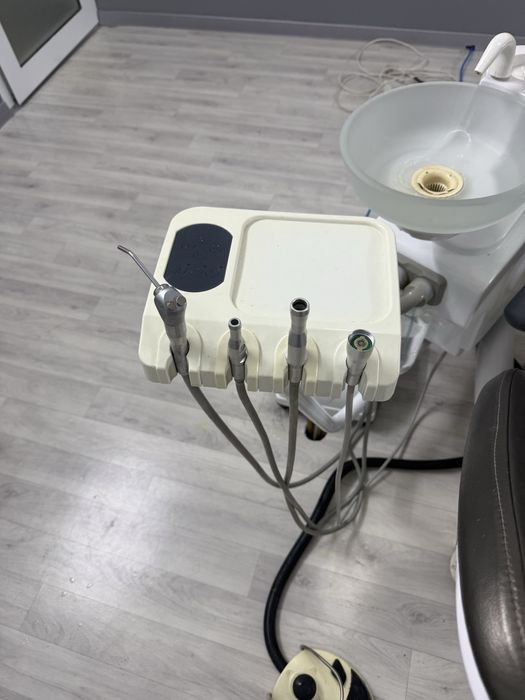 Стоматологическое кресло