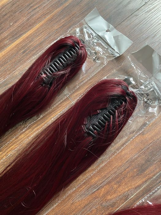 Екстеншъни за коса червени