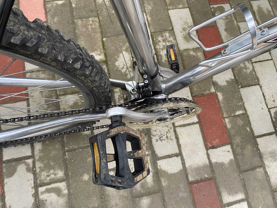 Vând 2 biciclete DHS – revizuite, gata de drum