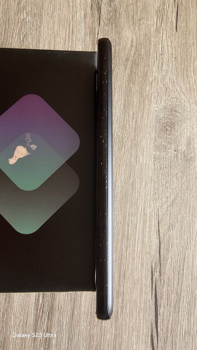 Продавам отлично работещ Samsung Galaxy S21 ultra 12/128