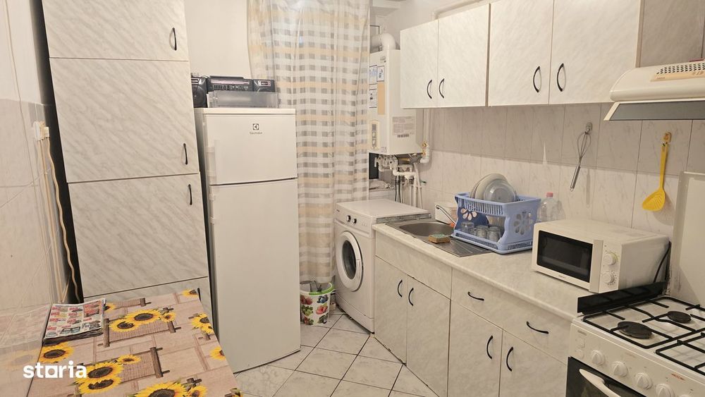 Inchiriez apartament 2 camere dec. Deva, Progresul (Enescu), etaj 3,