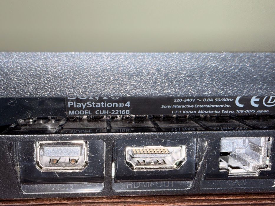 Sony PlayStation 4