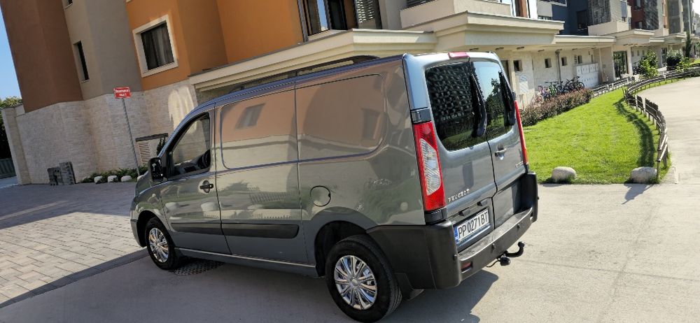 Peugeot Expert 1.6 HDi 90 к.с. | Климатик | Теглич | Парктроник | Регистриран