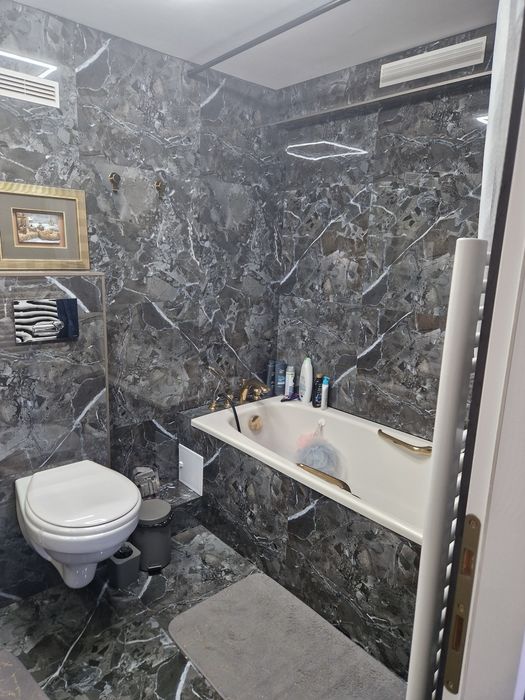 Apartament cu 4 camere