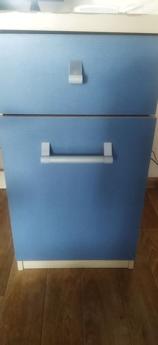 Продам письменный стол