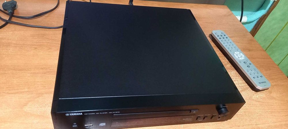 Yamaha CD NT 670