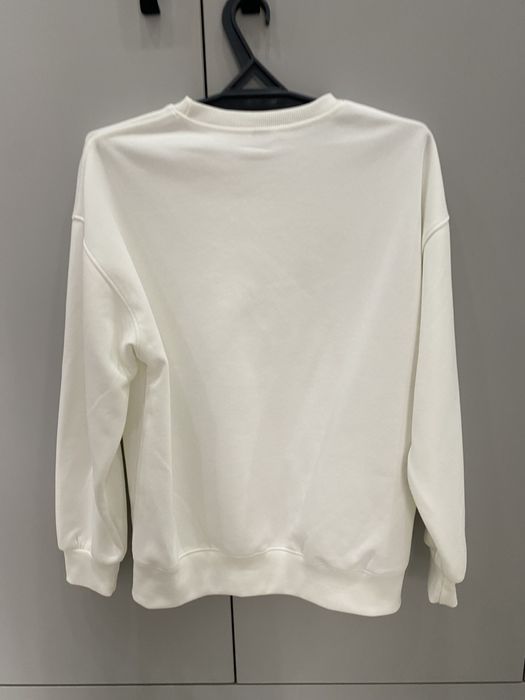 Белый свитшот oversize