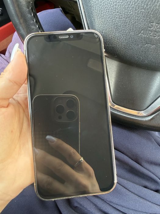 Iphone 12 pro золотистый цвет