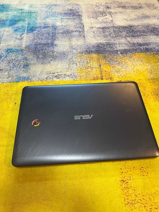 Laptop Asus R543u, i5 gen 8m octacore, ddr4 , ssd 120 gb