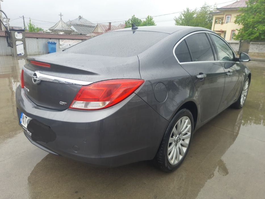 Opel Insignia 2.0, 130 CP