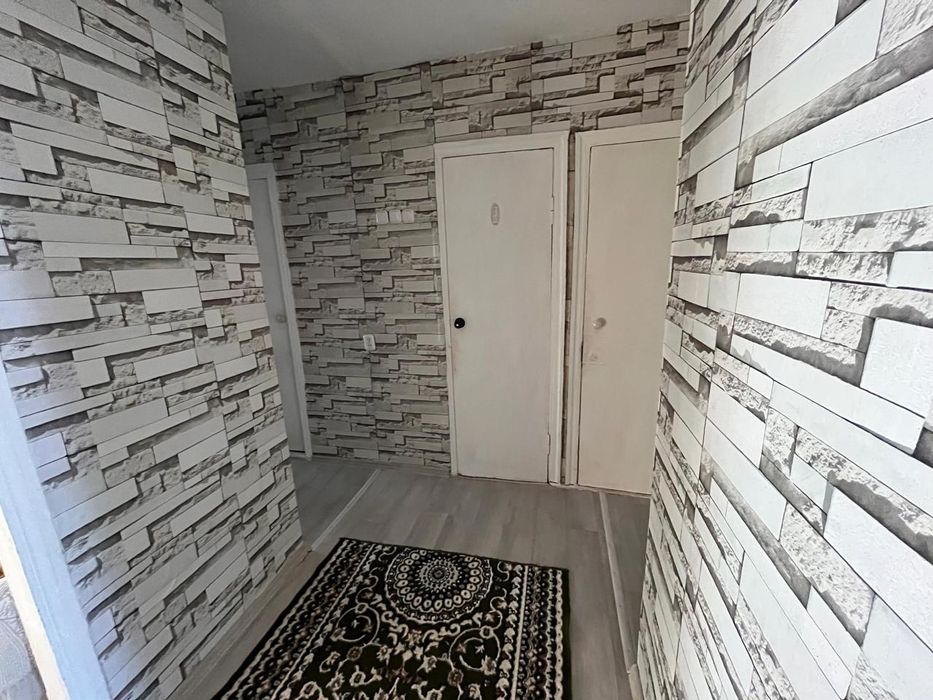 Продаётся 3-комнатная квартира Ауэзова 57