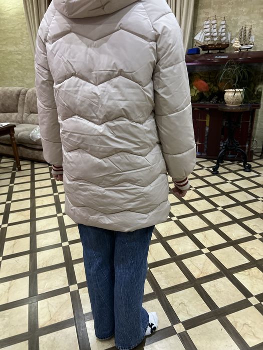 Осенне-весенний пуховик.