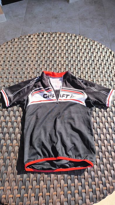 Спортни дрехи - всичко по 5 евро