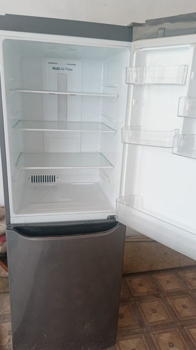 Холодильник LG сатамын