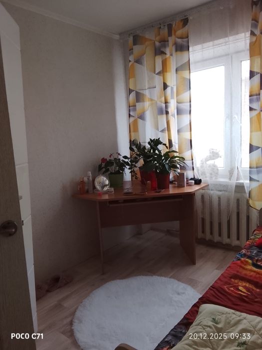 продам 4-х комнатную квартиру