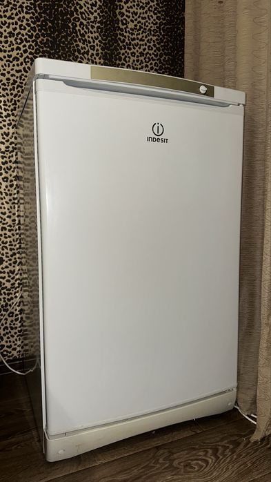 Морозильная камера Indesit